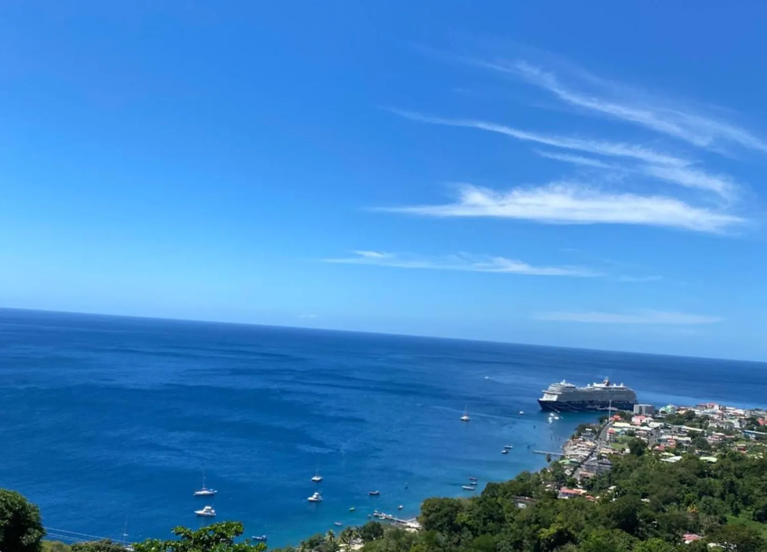 Fortune Sea View Villa Roseau 0*,